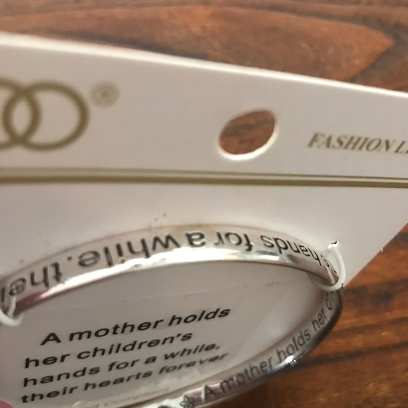 ❤️Mother Bangle Bracelet - Picture 3 of 4